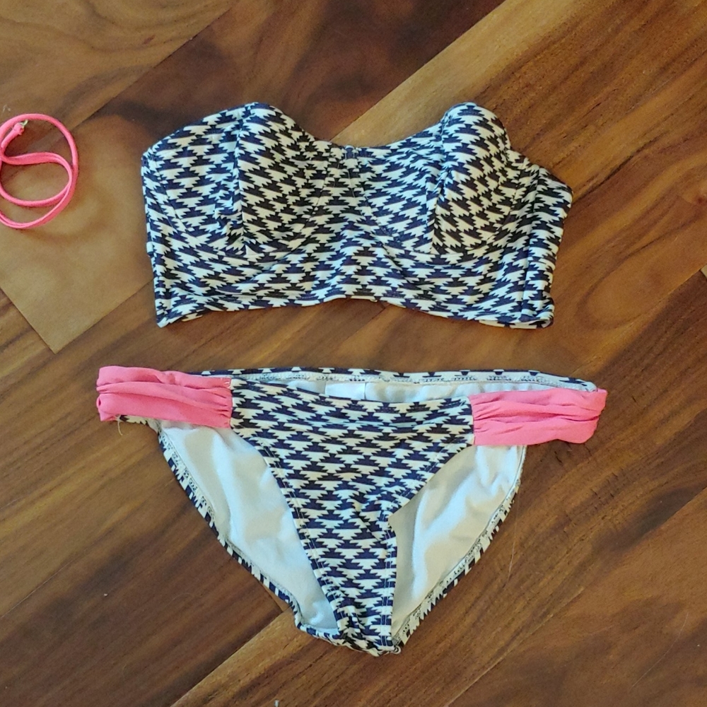 Xhilaration Bikini size small